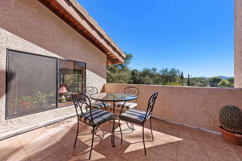 28338 Meadow Glen Way W Property Photo 22