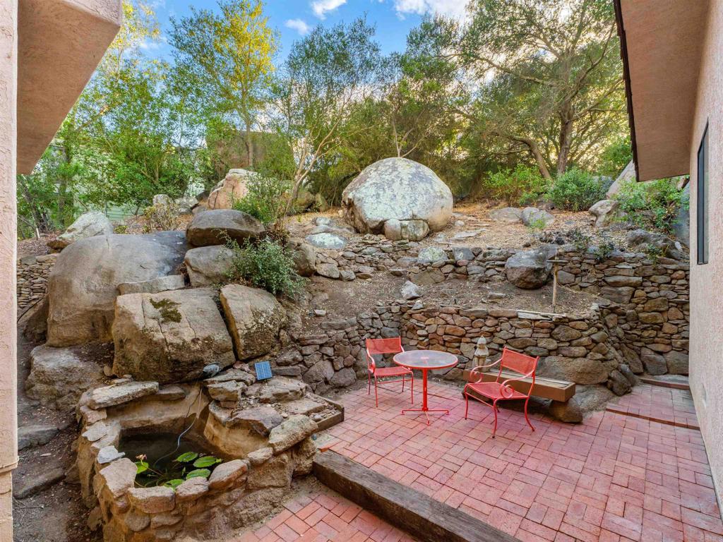 28338 Meadow Glen Way W Property Photo 25