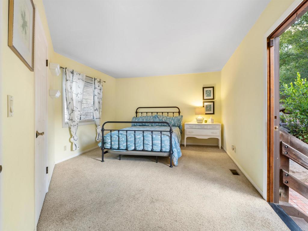 28338 Meadow Glen Way W Property Photo 27