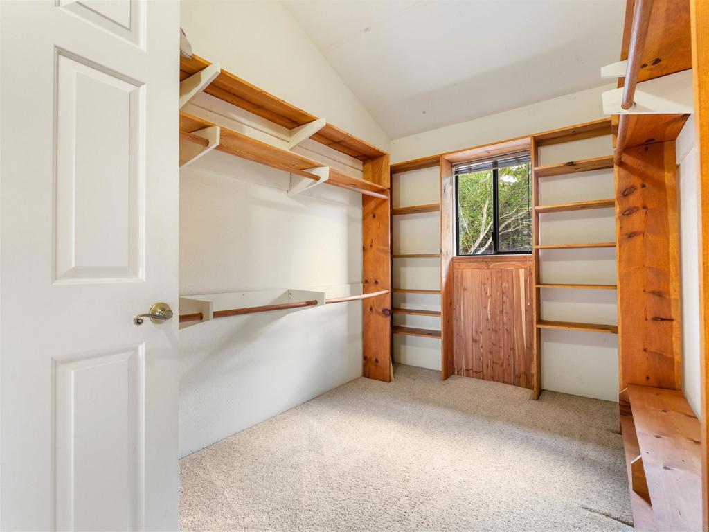 28338 Meadow Glen Way W Property Photo 40