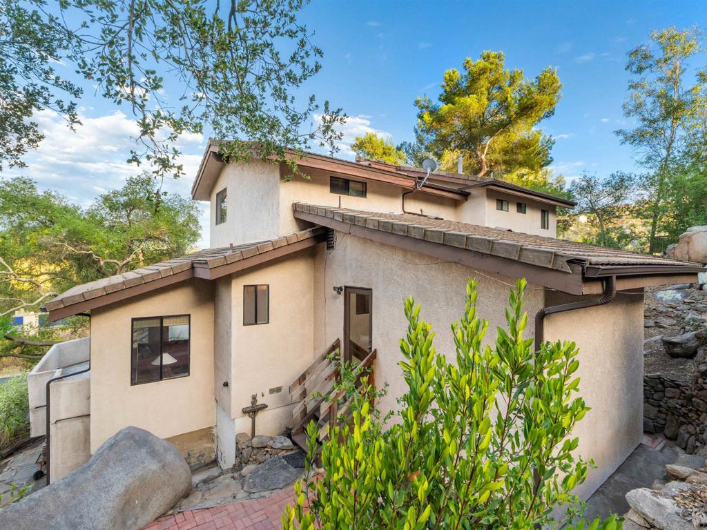 28338 Meadow Glen Way W Property Photo 43