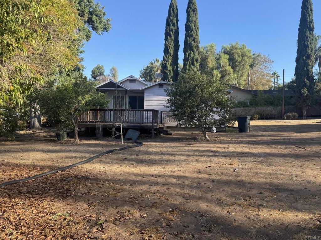 726 Valley Drive Property Photo 2