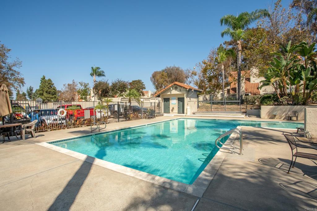 321 N Melrose Drive B Property Photo 18