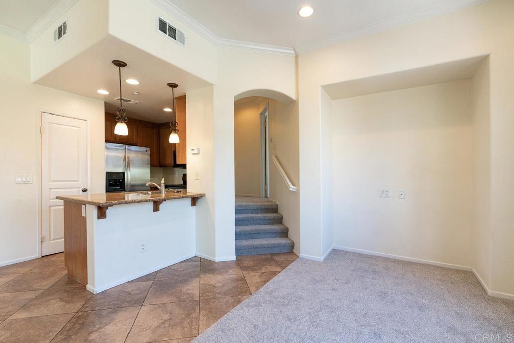 564 Almond Road Property Photo 4