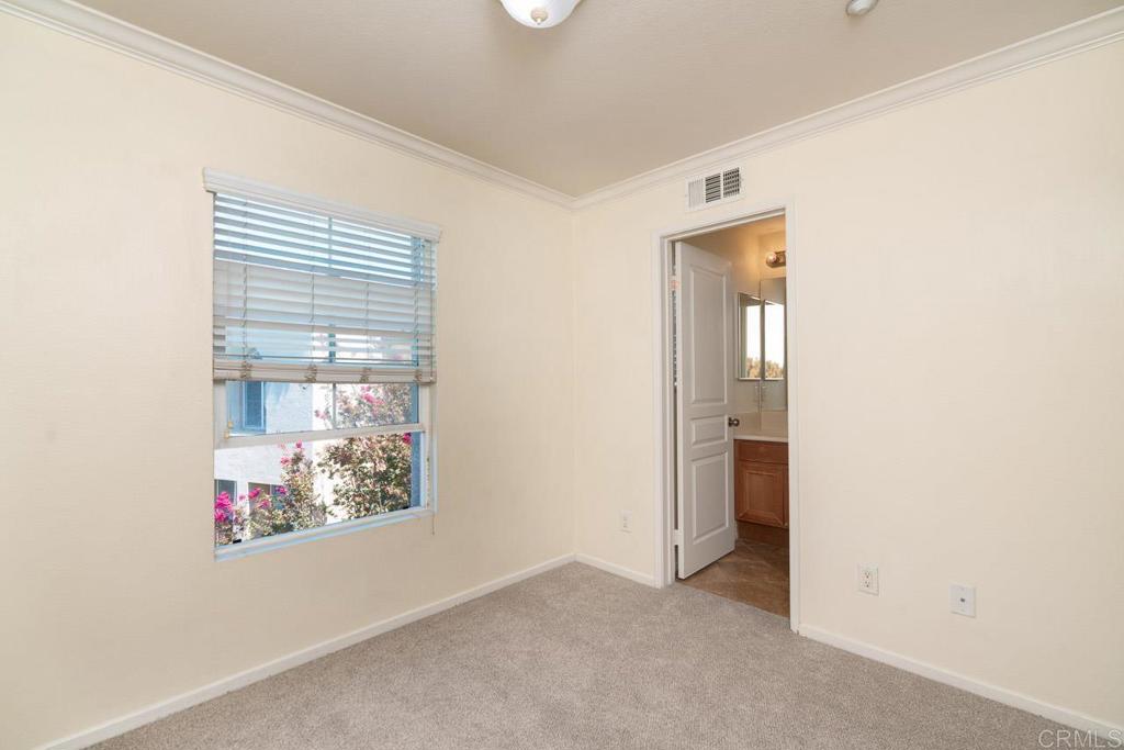 564 Almond Road Property Photo 16