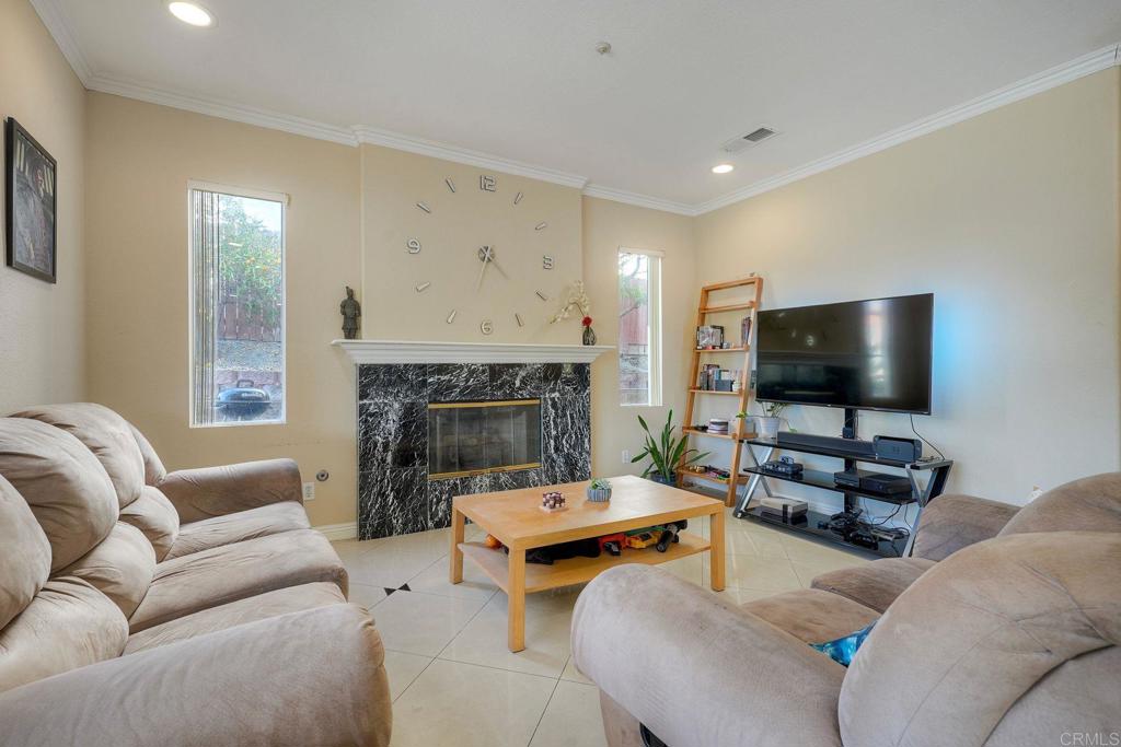 831 Pohl Place Property Photo 6