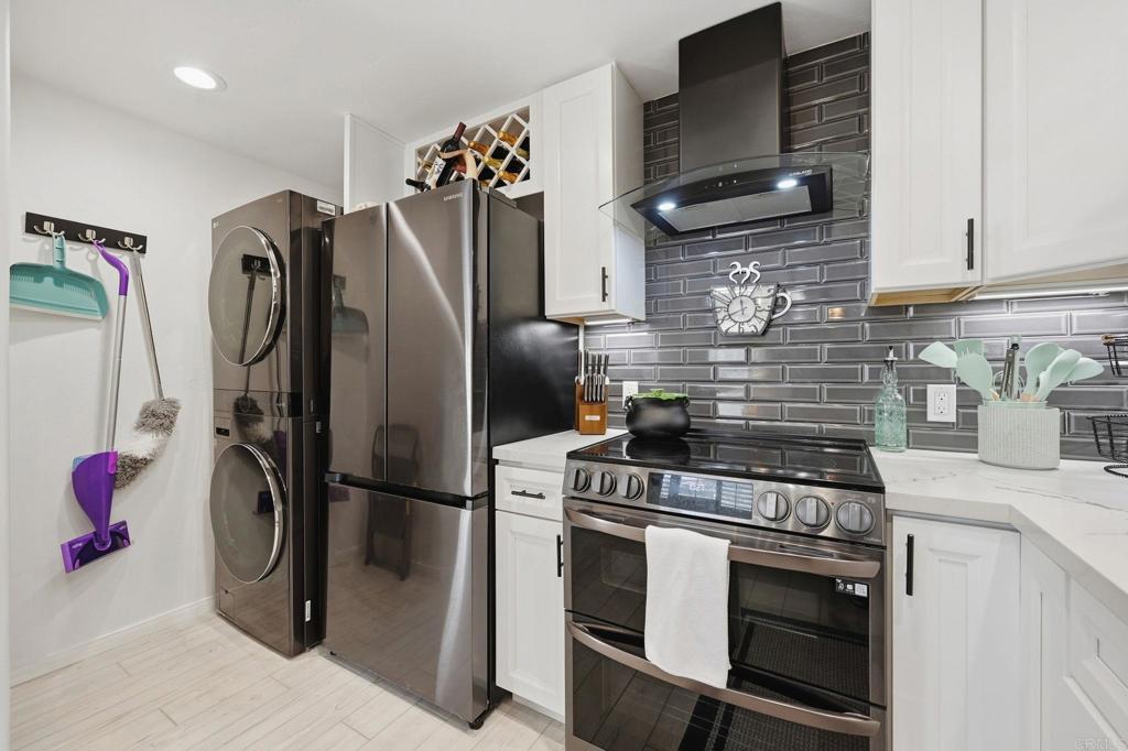 744 Eastshore Terrace #102 Property Photo 14