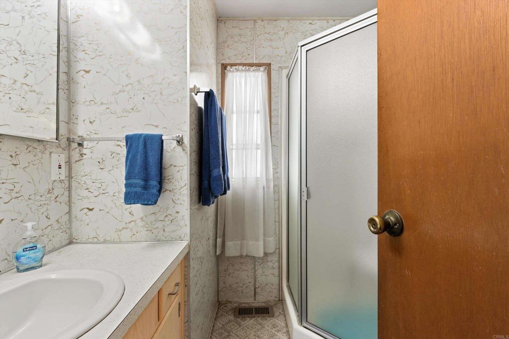 718 Sycamore Ave 202 Property Photo 22