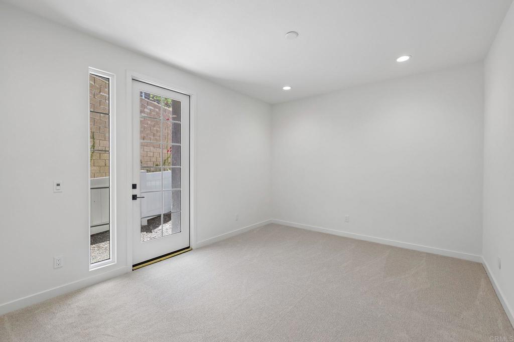 4949 Thistle Way Property Photo 10