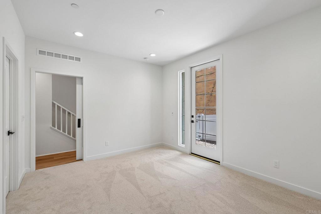 4949 Thistle Way Property Photo 12