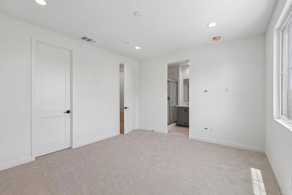 4949 Thistle Way Property Photo 17