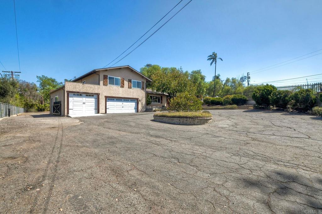 2500 Cranston Drive Property Photo 5