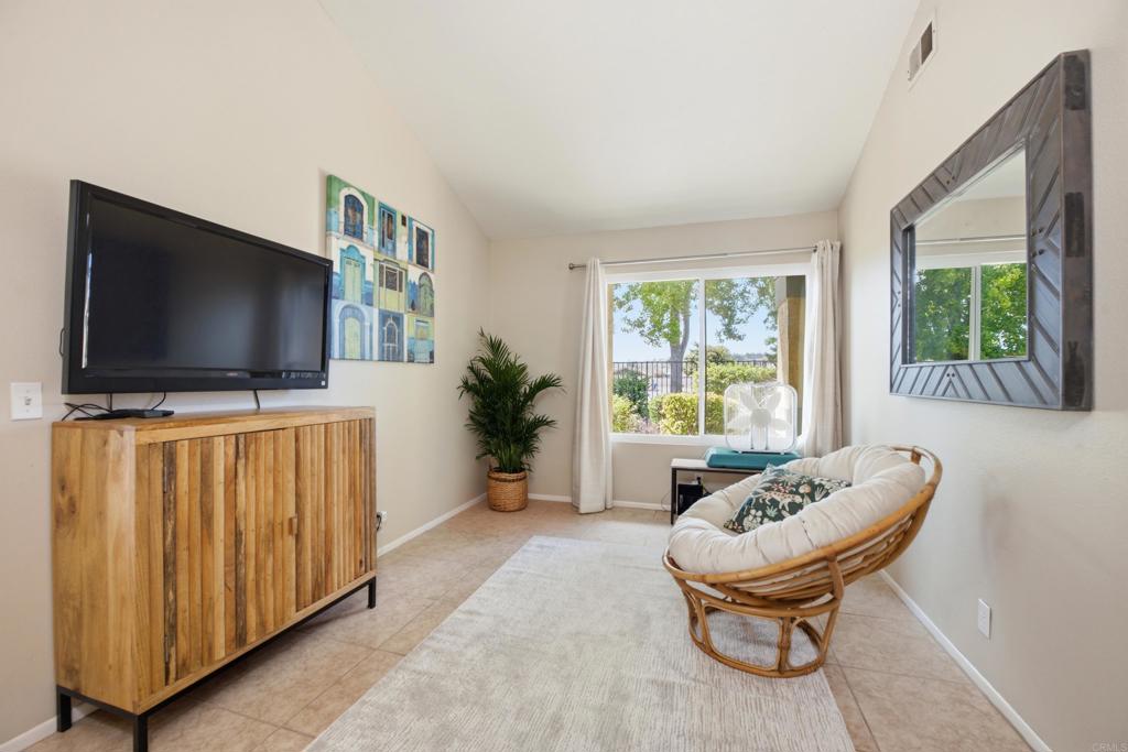 3553 Coconut Way Property Photo 12