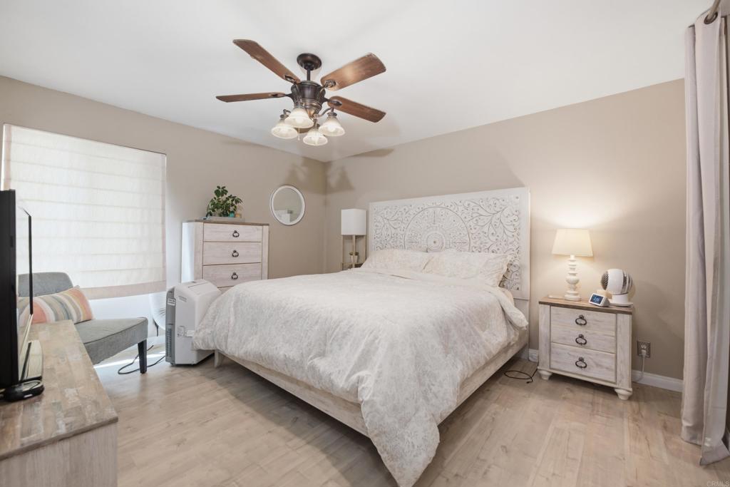 3553 Coconut Way Property Photo 17