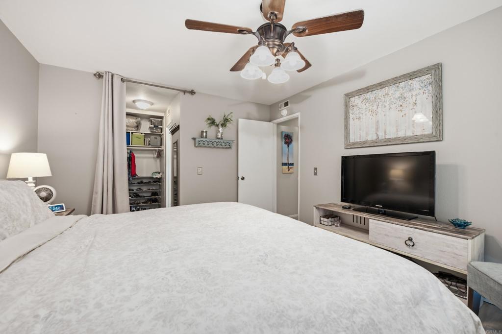 3553 Coconut Way Property Photo 18
