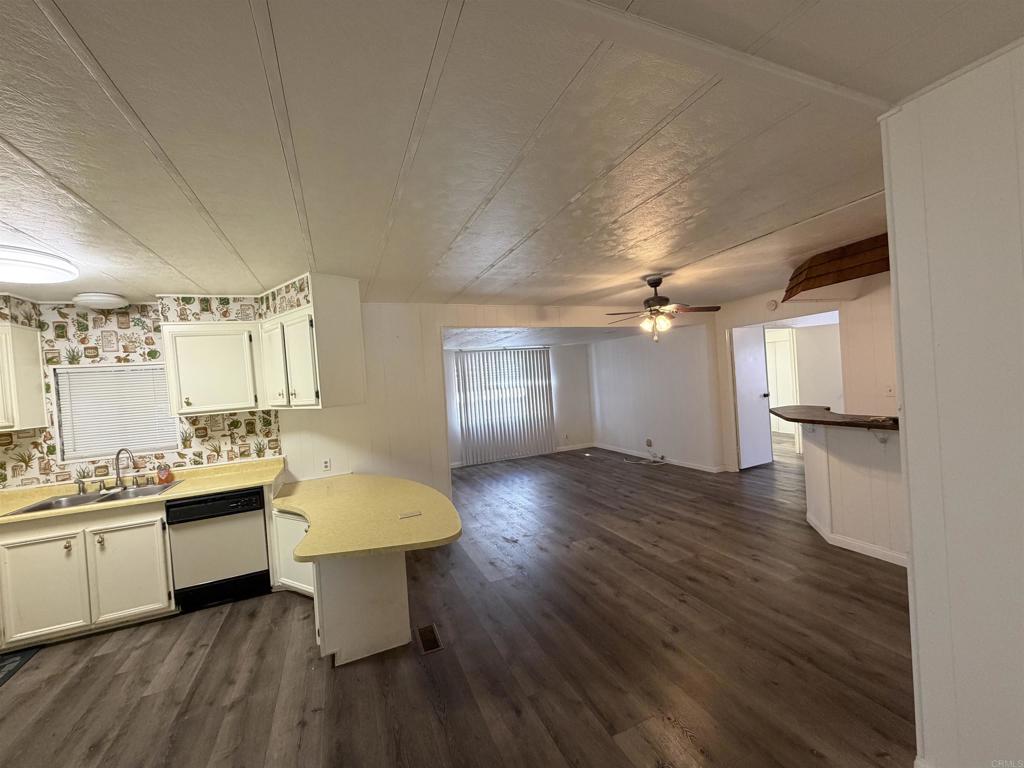 21223 Jimpson Way Property Photo 3
