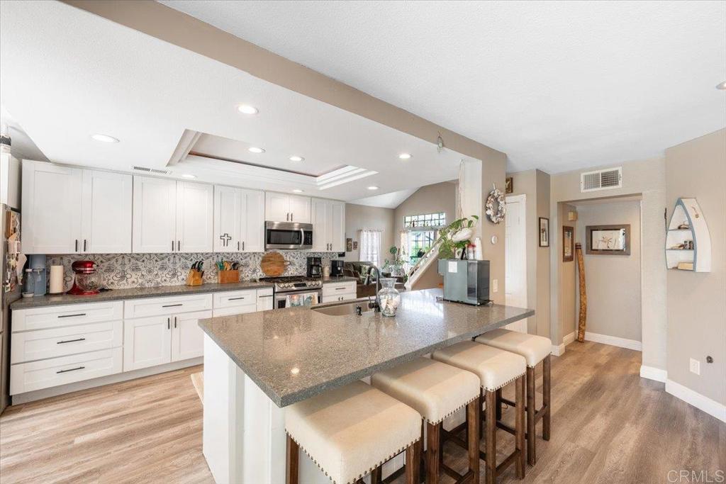 5329 Blackberry Way Property Photo 12