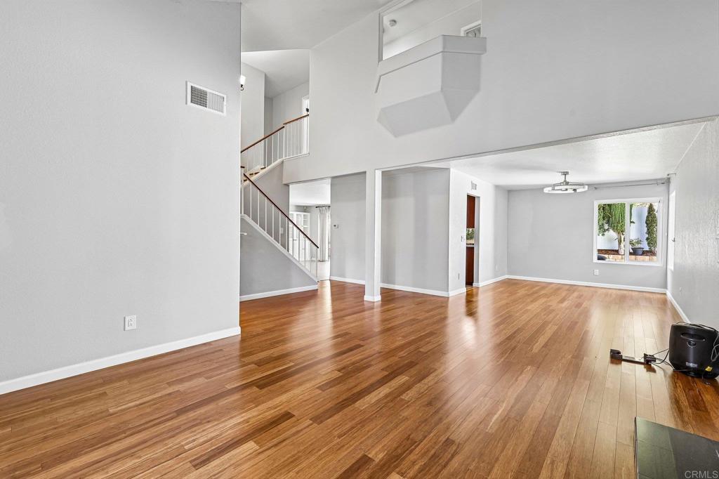10168 Diamond Head Court Property Photo 3