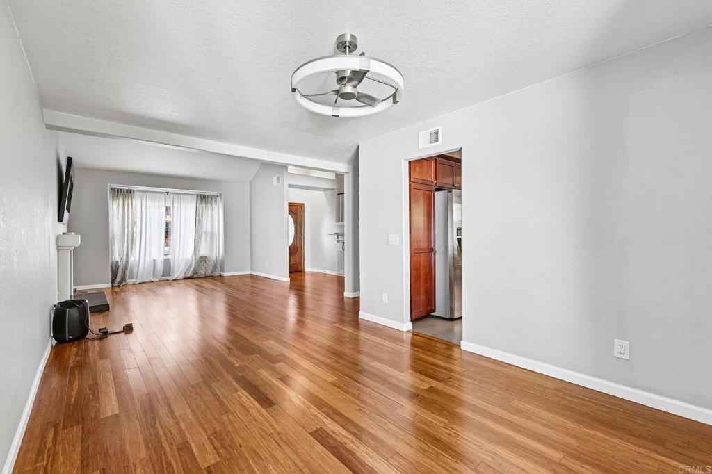 10168 Diamond Head Court Property Photo 6