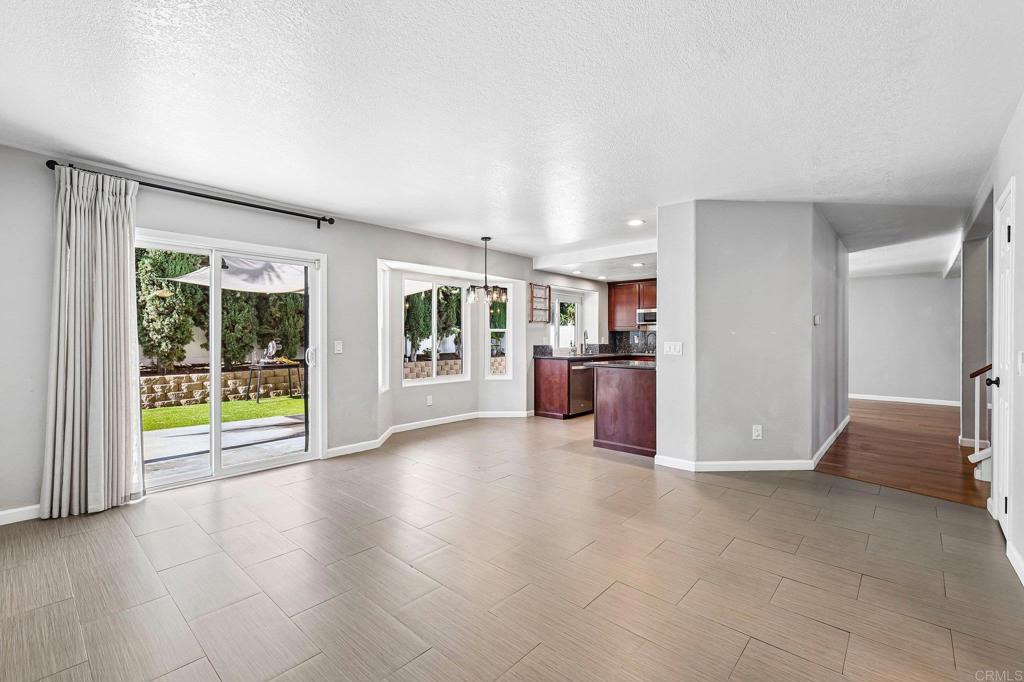 10168 Diamond Head Court Property Photo 13