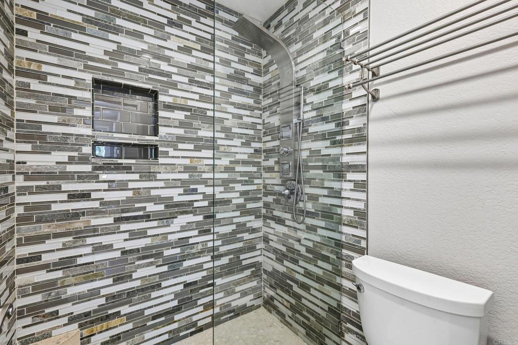 10168 Diamond Head Court Property Photo 23