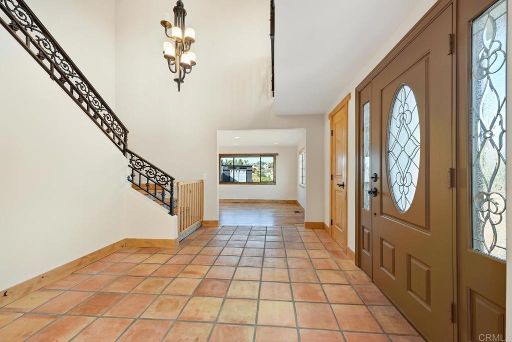 1820 Elevado Road Property Photo 5