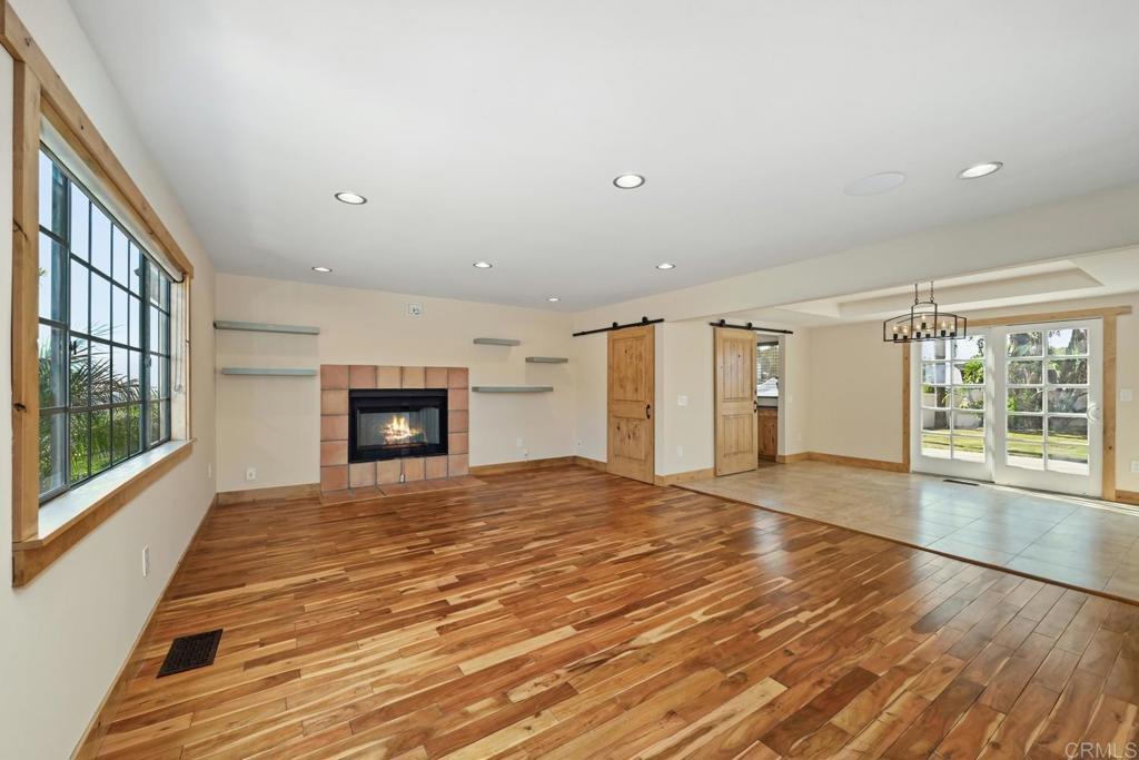 1820 Elevado Road Property Photo 7
