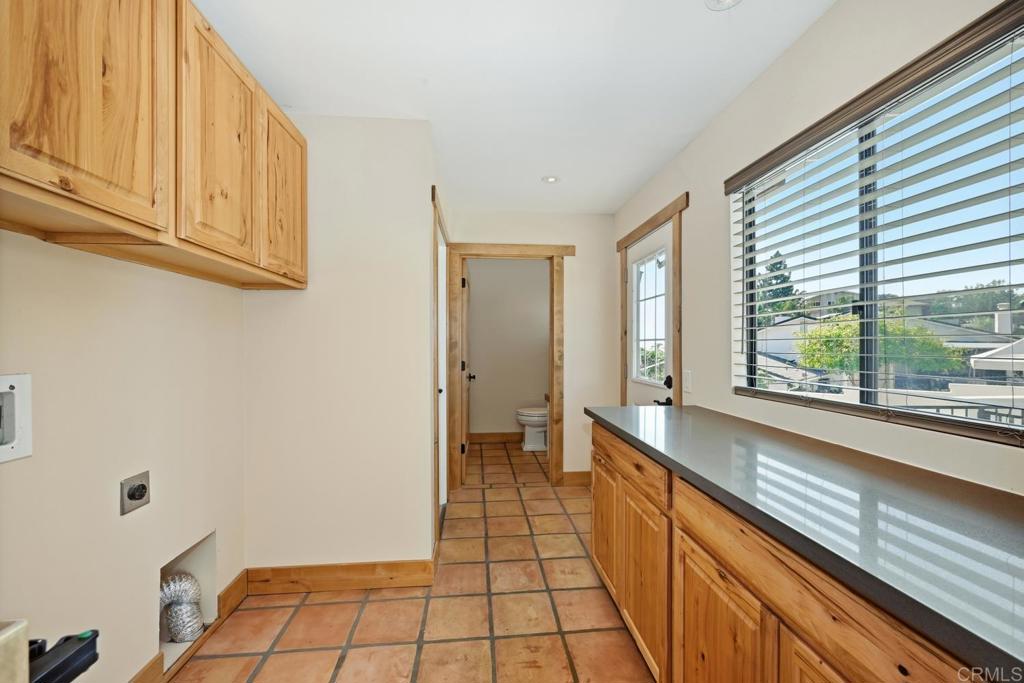 1820 Elevado Road Property Photo 31