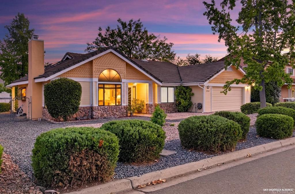 23543 Oriente Way Property Photo 4