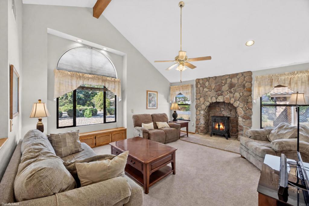 23543 Oriente Way Property Photo 14