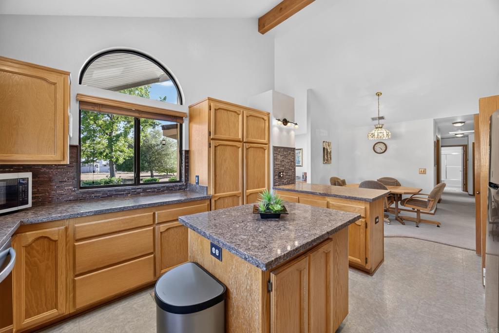 23543 Oriente Way Property Photo 18