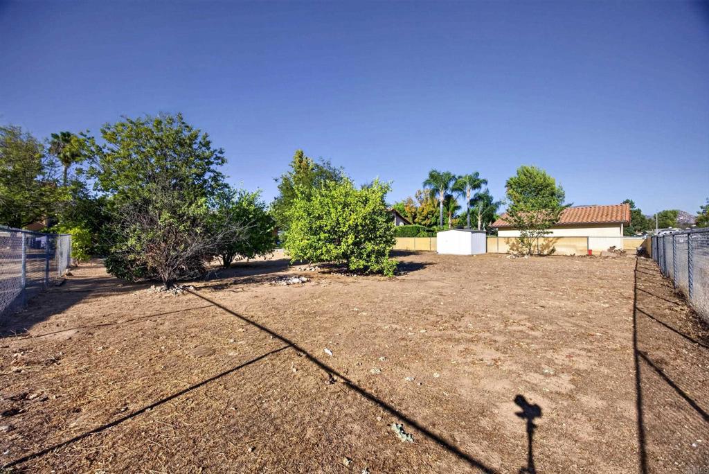 23543 Oriente Way Property Photo 33