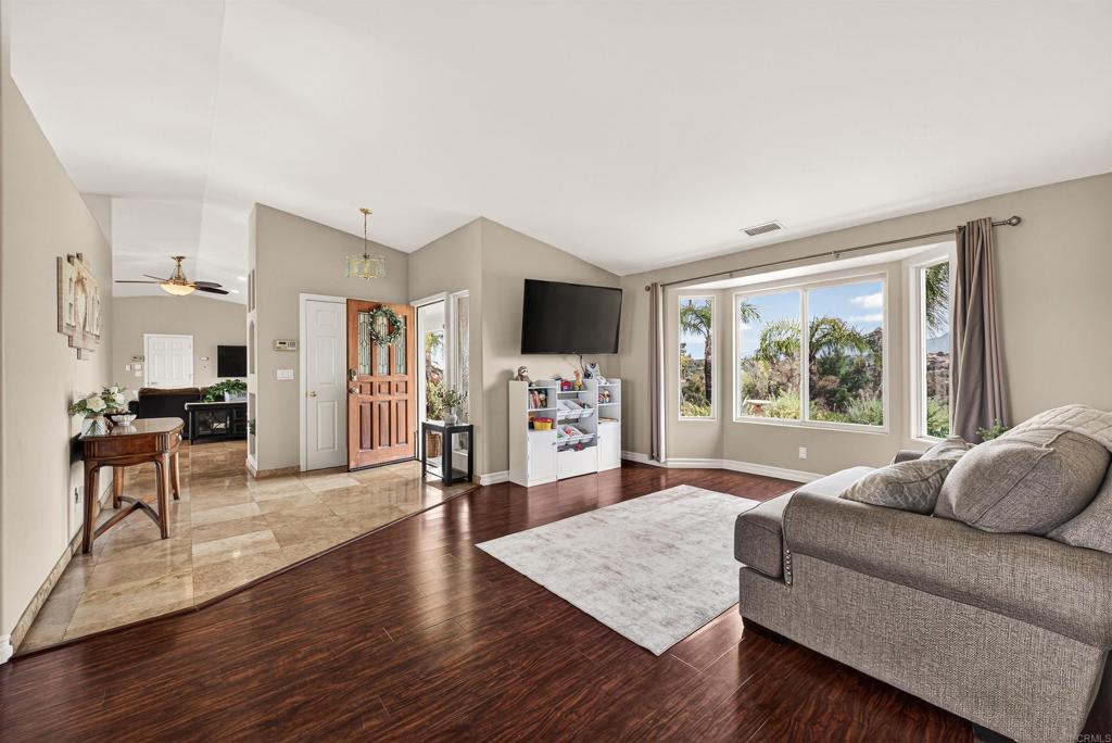 13801 Jake Road Property Photo 7
