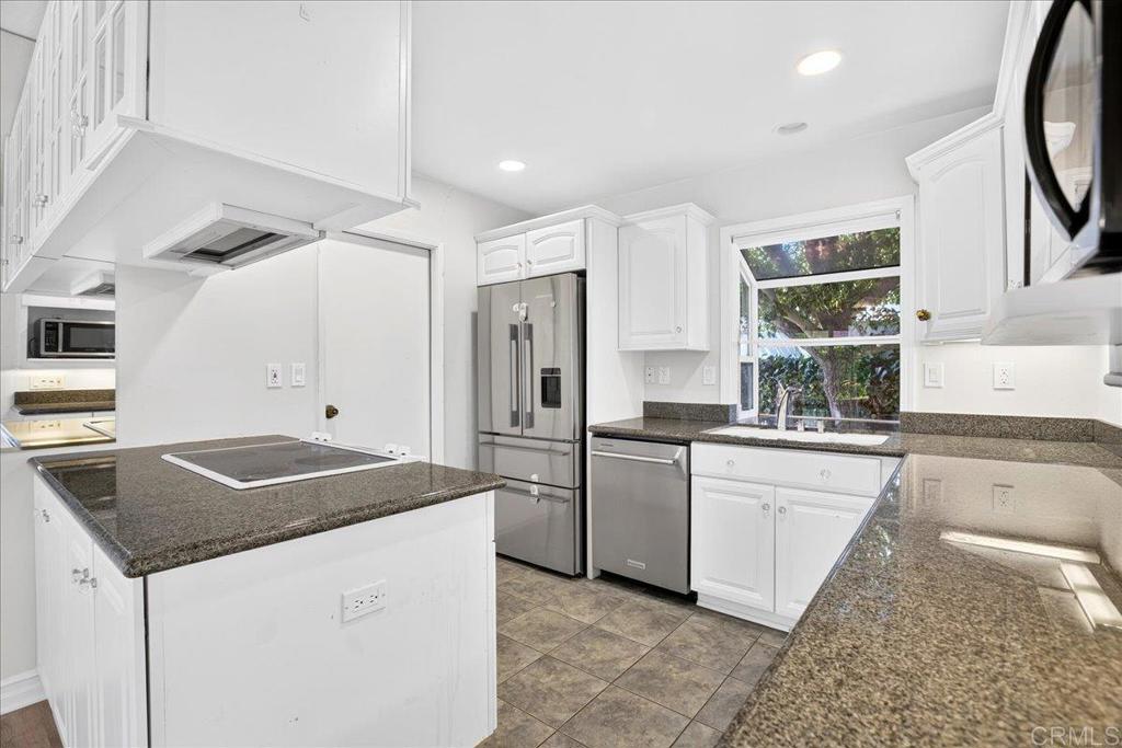 183 Sandberg Street Property Photo 12