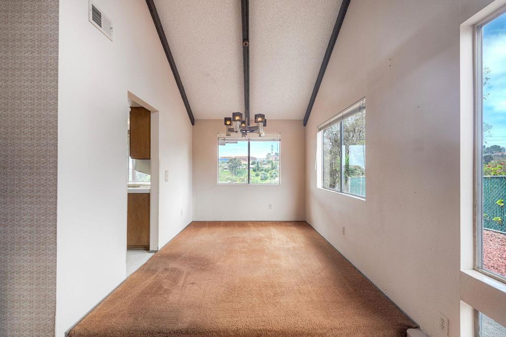 2233 Valley Road Property Photo 20
