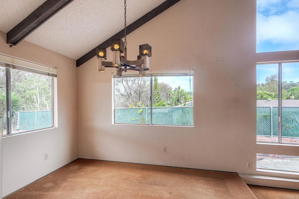 2233 Valley Road Property Photo 22