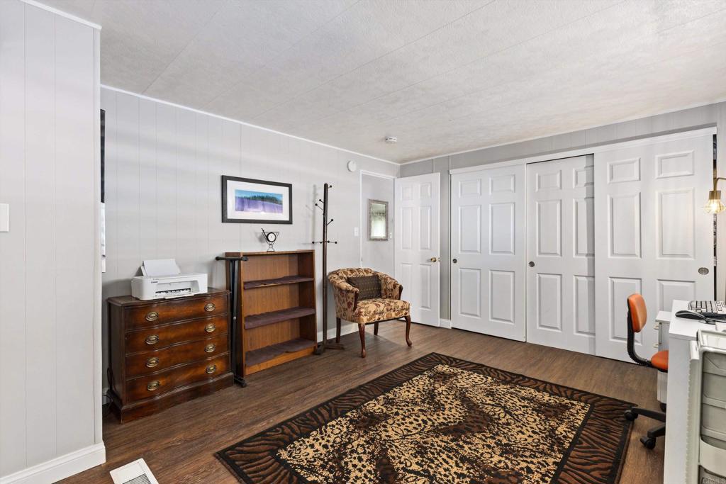 2280 E Valley Parkway 127 Property Photo 14
