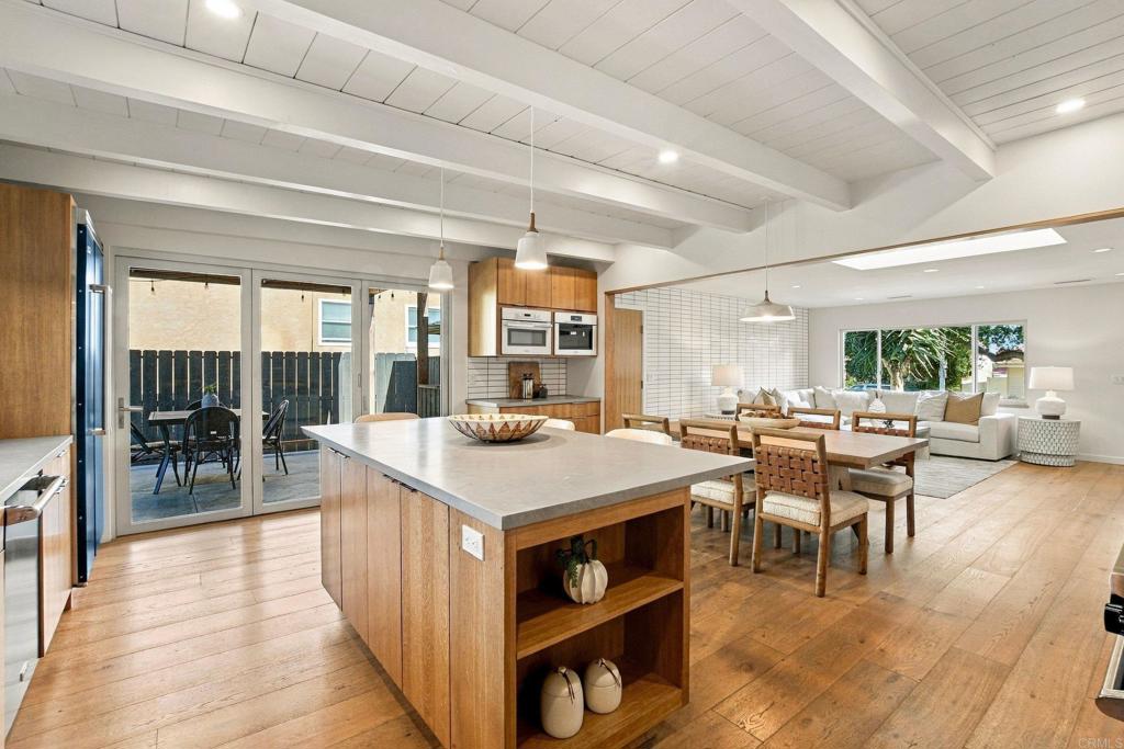 1236 Chalcedony Street Property Photo 10