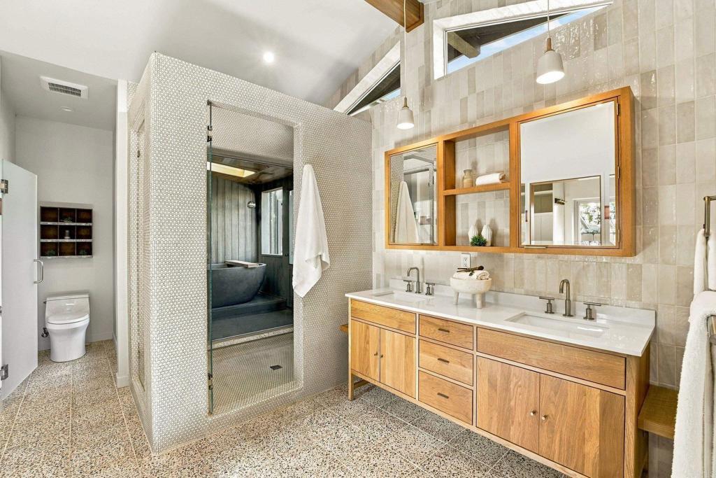 1236 Chalcedony Street Property Photo 20