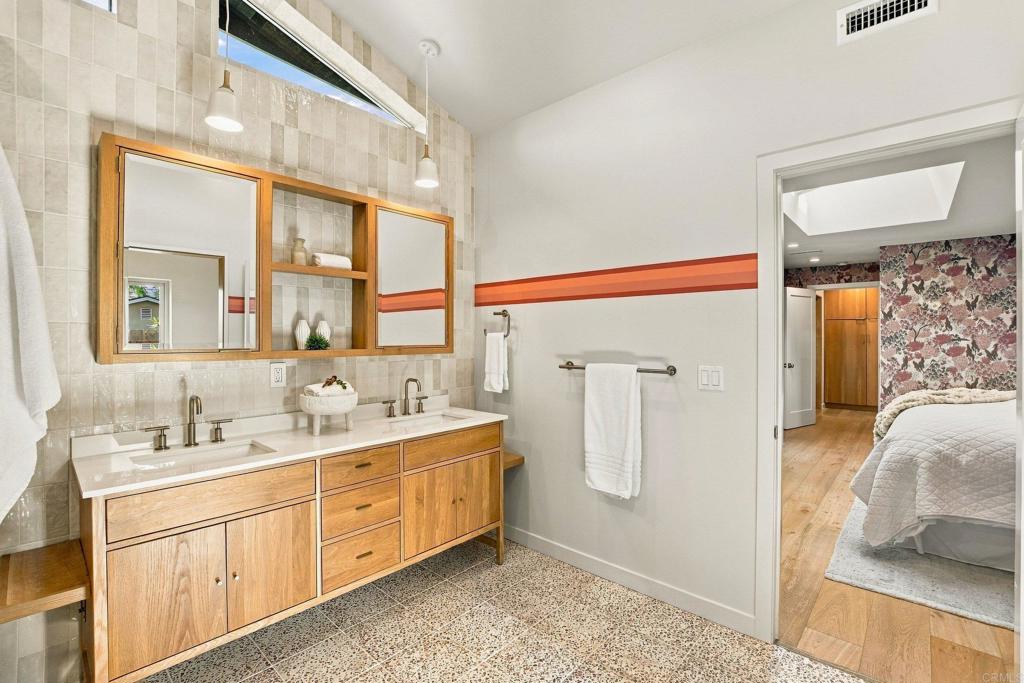 1236 Chalcedony Street Property Photo 22