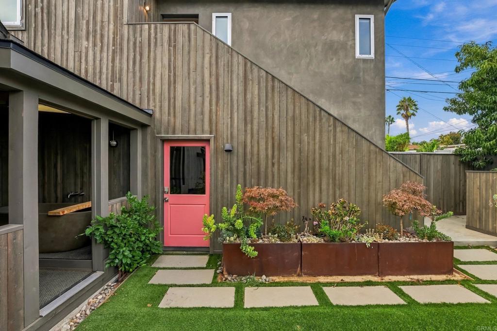 1236 Chalcedony Street Property Photo 30