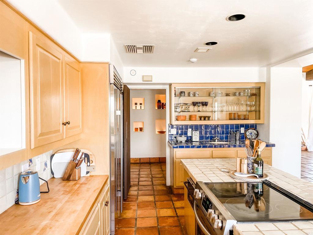 2122 Rams Hill Drive Property Photo 13