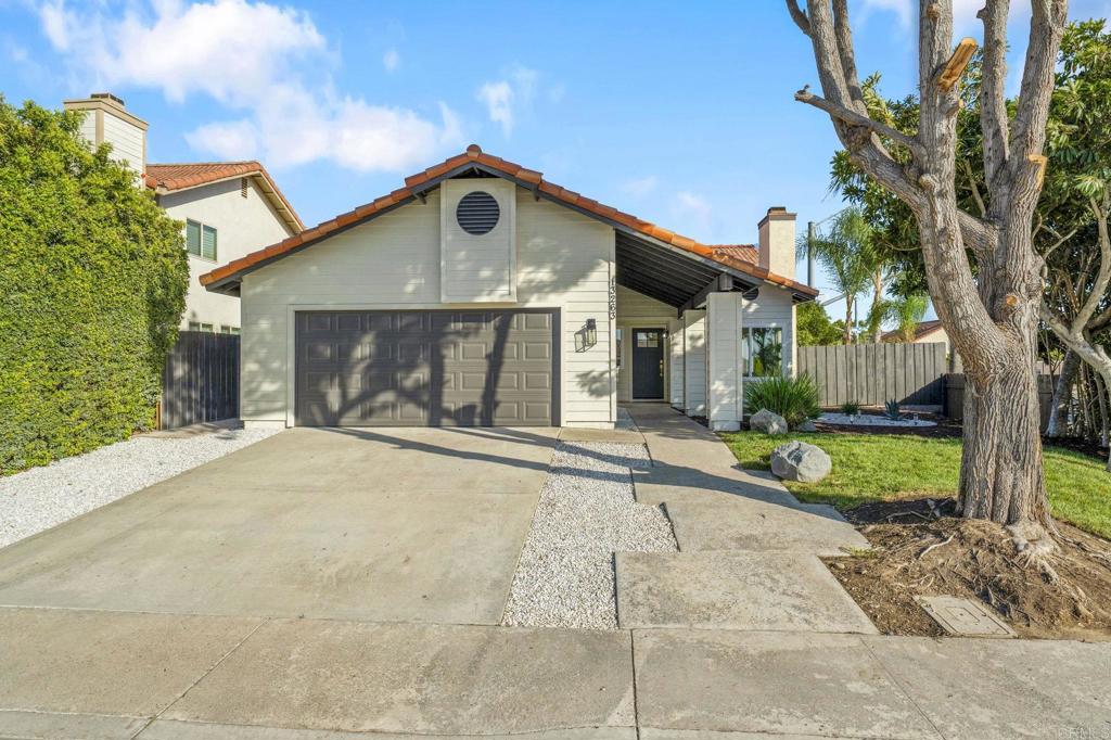 13263 Russet Leaf Lane Property Photo 2
