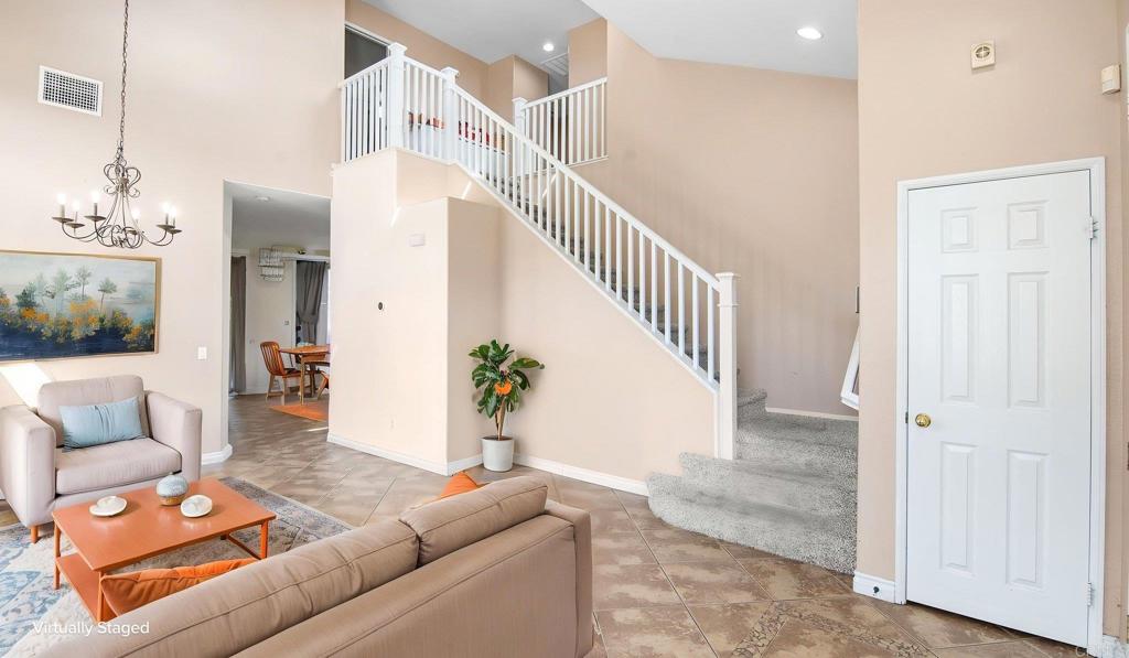 38977 Lone Cir Property Photo 5