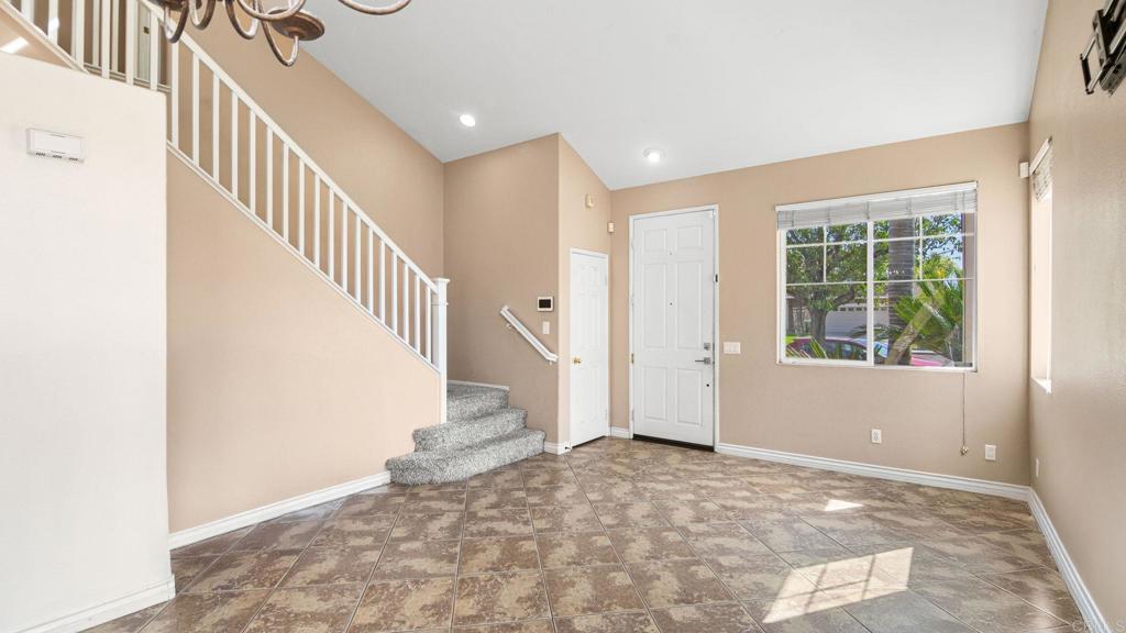 38977 Lone Cir Property Photo 8