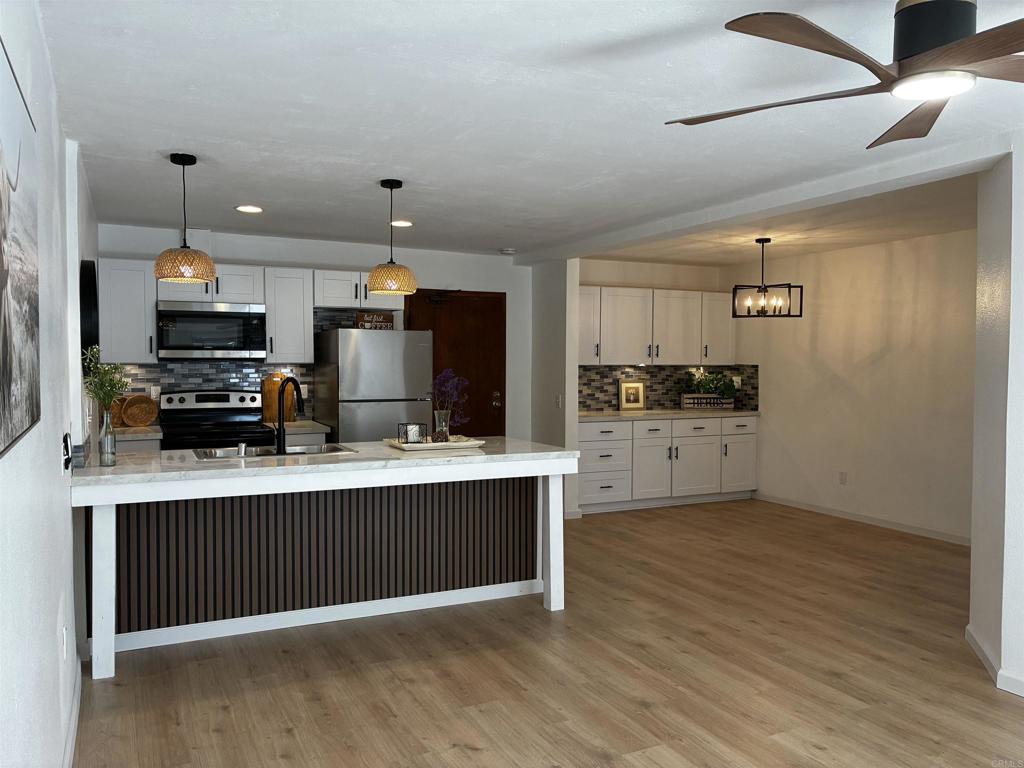8034 Linda Vista 1d Property Photo 2