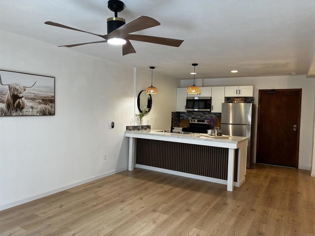 8034 Linda Vista 1d Property Photo 4