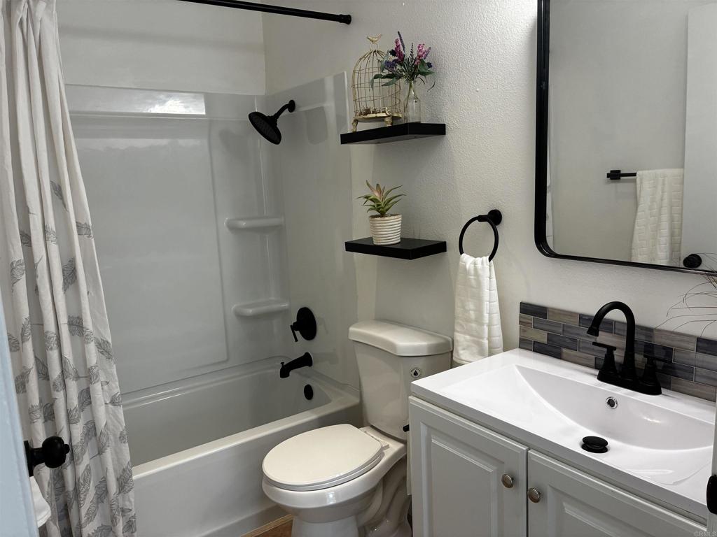 8034 Linda Vista 1d Property Photo 22