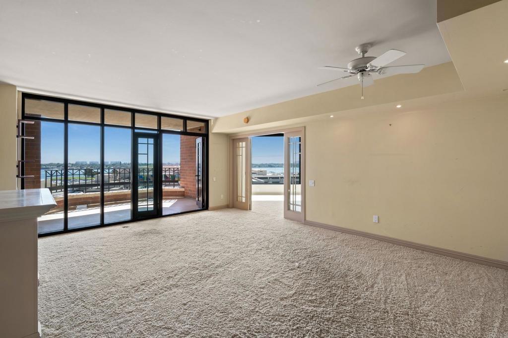 500 W Harbor 1110 Property Photo 4