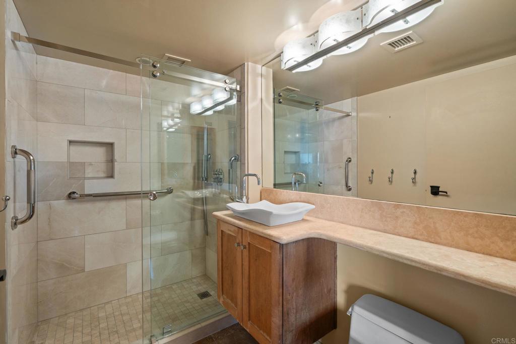 500 W Harbor 1110 Property Photo 43